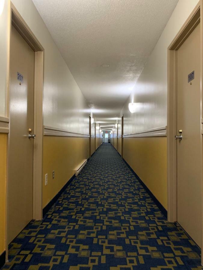 Neepawa Westway Inn Motel מראה חיצוני תמונה