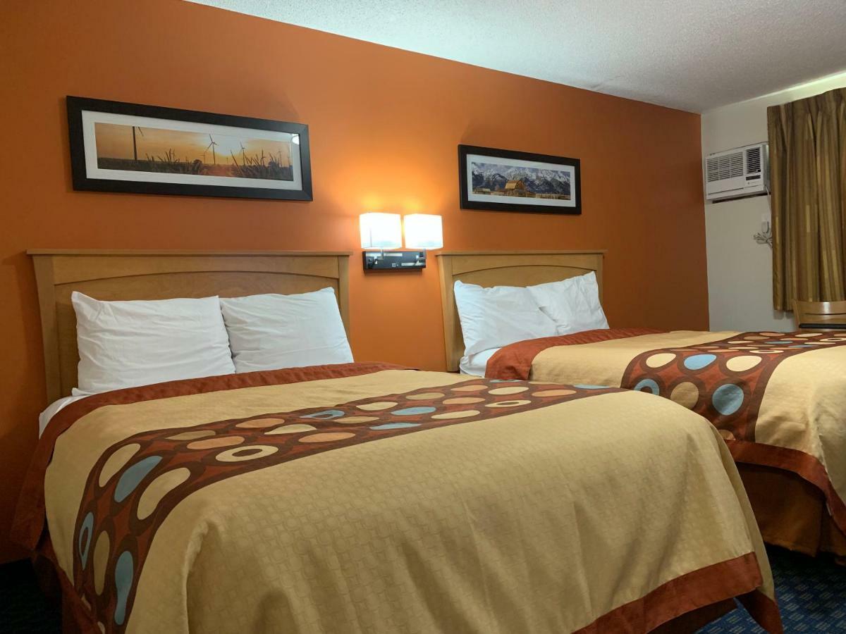 Neepawa Westway Inn Motel מראה חיצוני תמונה
