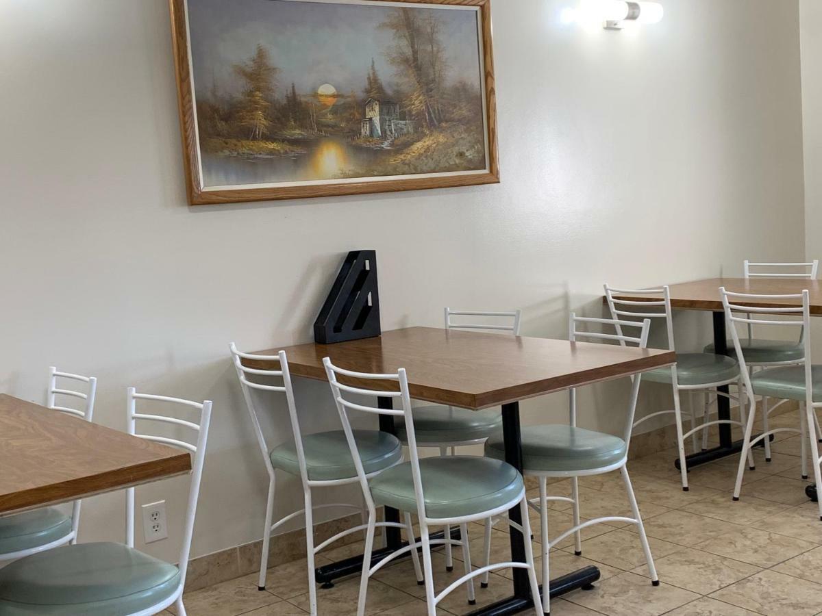 Neepawa Westway Inn Motel מראה חיצוני תמונה